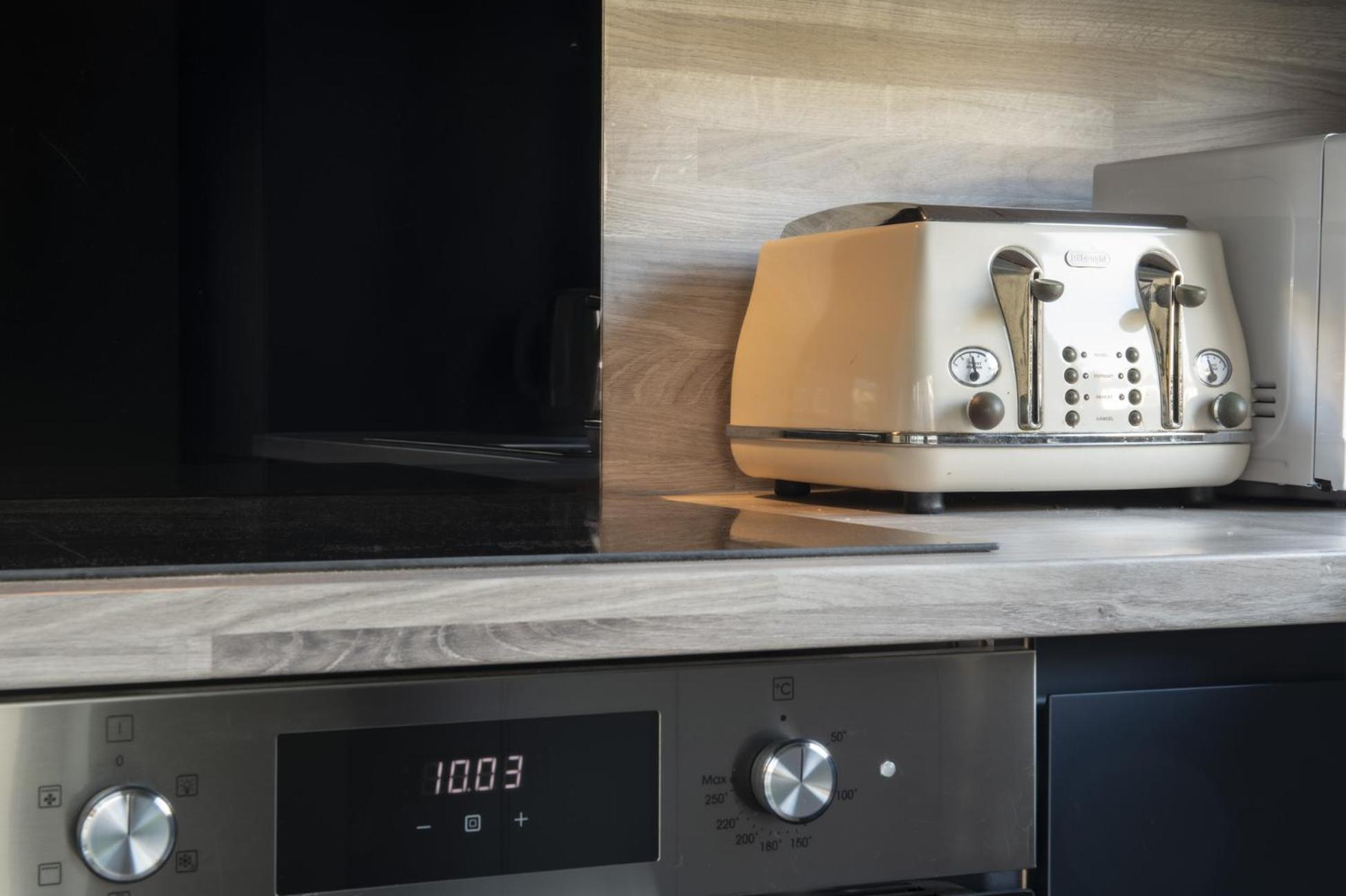 Vila Brand New 1-Bed Flat Steps From Clifton Ntu Campus Nottingham Exteriér fotografie